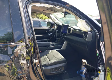 2023 Toyota Tundra Sr5 из США, поврежденный, VIN 5TFLA5DB6PX076391